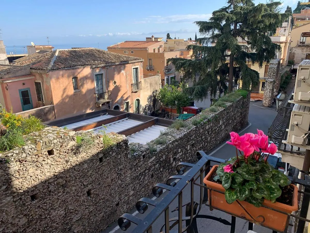 Porta Messina Terrace Apartments Taormina