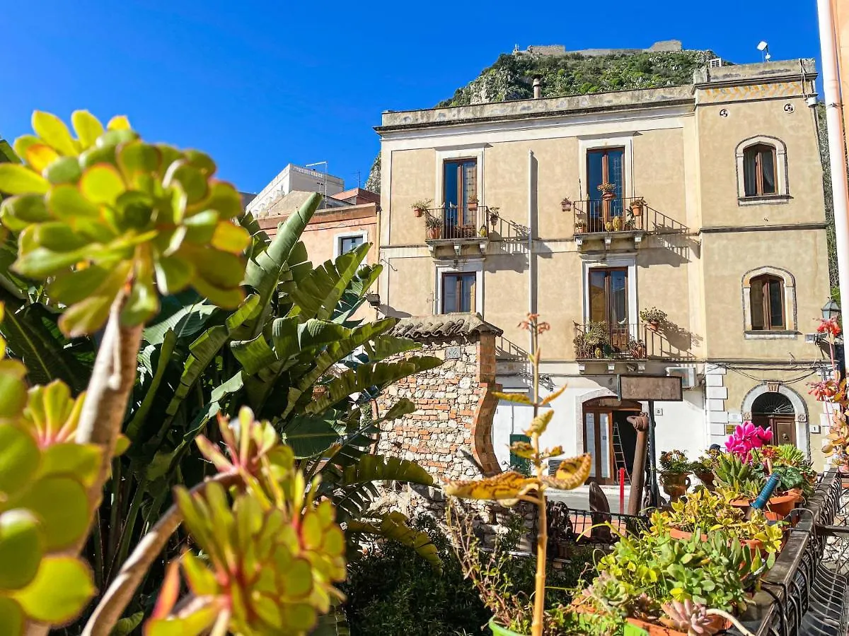 Porta Messina Terrace Apartments Taormina