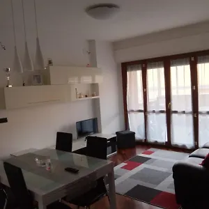 https://casa-blues-parco-leonardo.it-romehotels.com